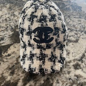 Chanel Hat Baseball, White Tweed with Blac…